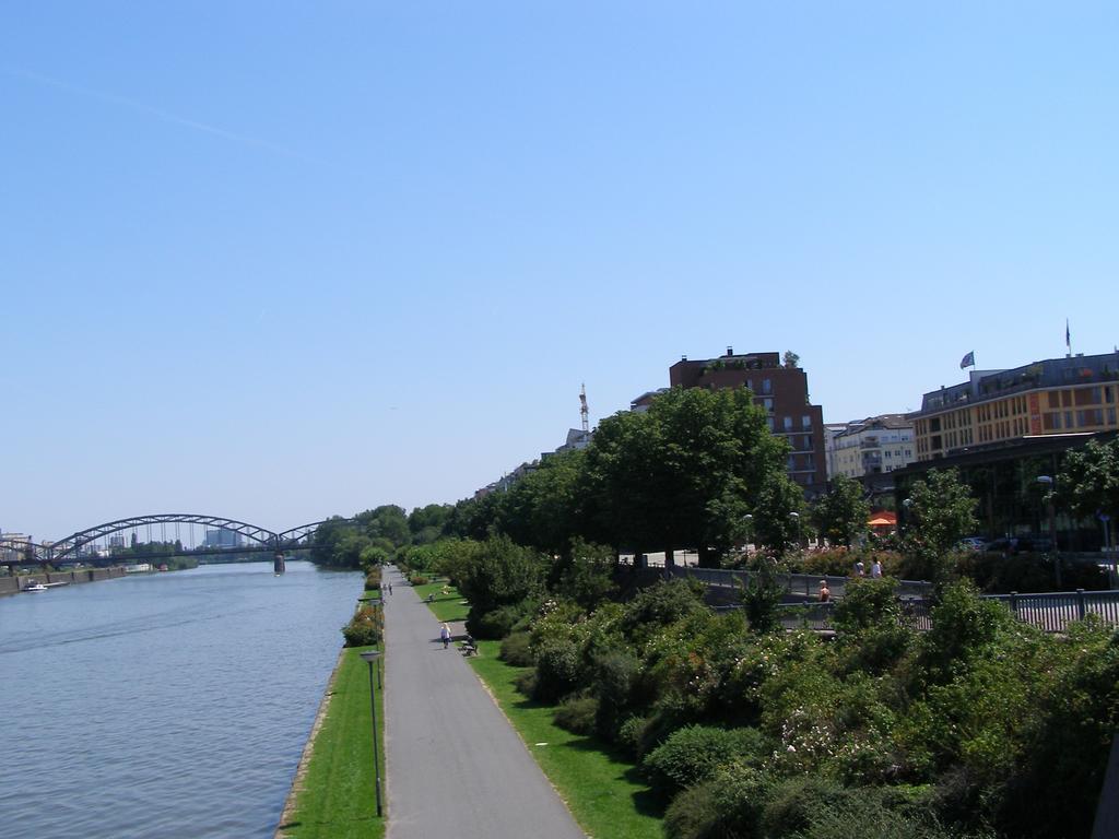 Hotel Astoria Frankfurt nad Menem Zewnętrze zdjęcie