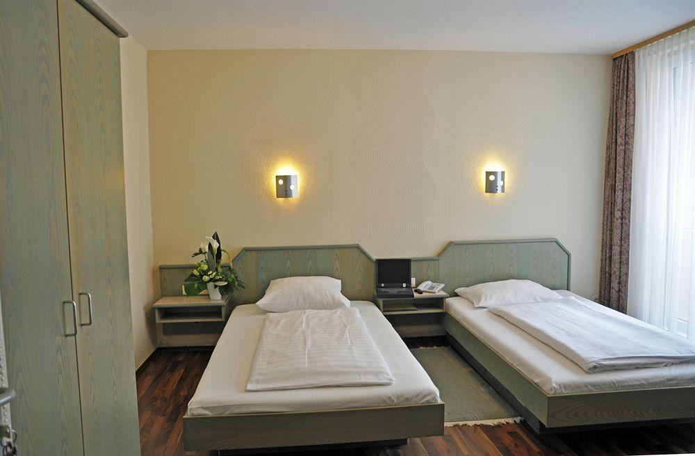 Hotel Astoria Frankfurt nad Menem Zewnętrze zdjęcie