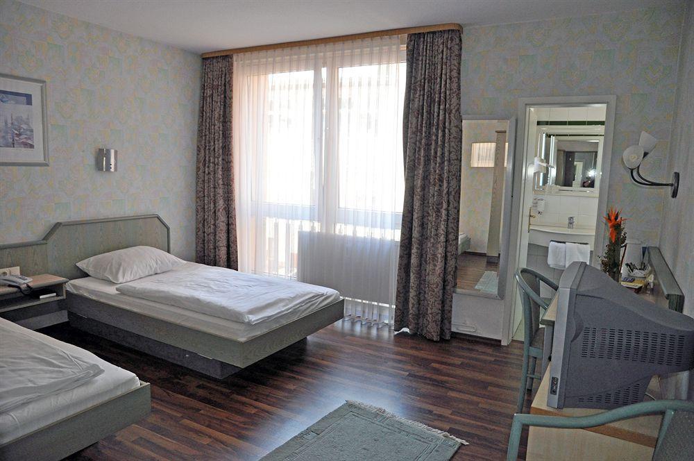 Hotel Astoria Frankfurt nad Menem Zewnętrze zdjęcie