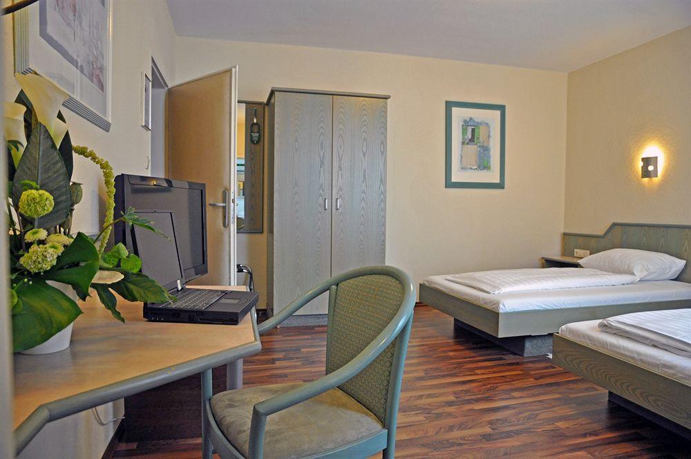 Hotel Astoria Frankfurt nad Menem Zewnętrze zdjęcie