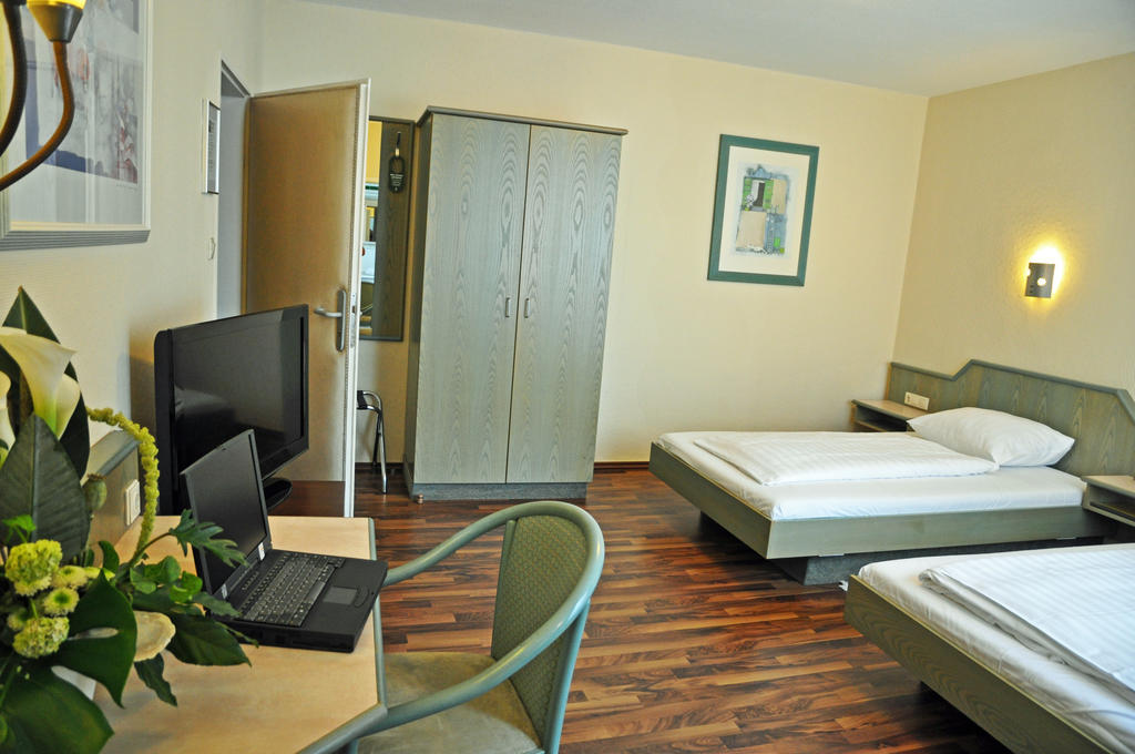 Hotel Astoria Frankfurt nad Menem Zewnętrze zdjęcie